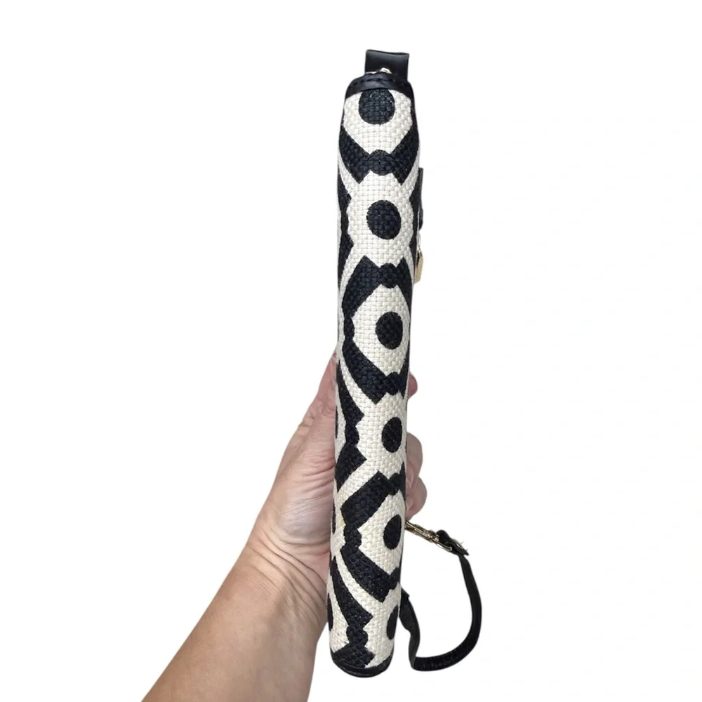 Spartina 449 Wristlet Wallet Blank And Creme Linen & Leather